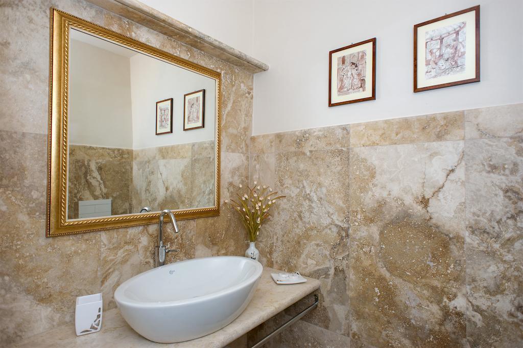 Relais Dei Mercanti B&B And Suites Pisa Room photo