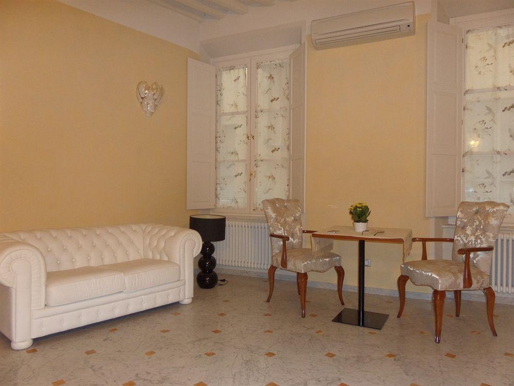 Relais Dei Mercanti B&B And Suites Pisa Exterior photo