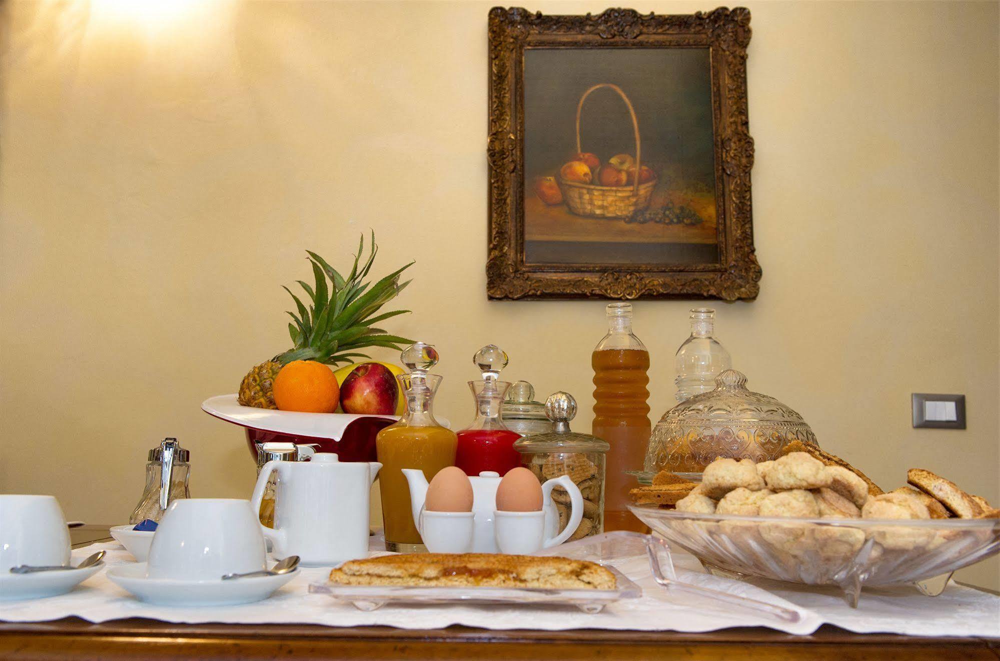 Relais Dei Mercanti B&B And Suites Pisa Exterior photo