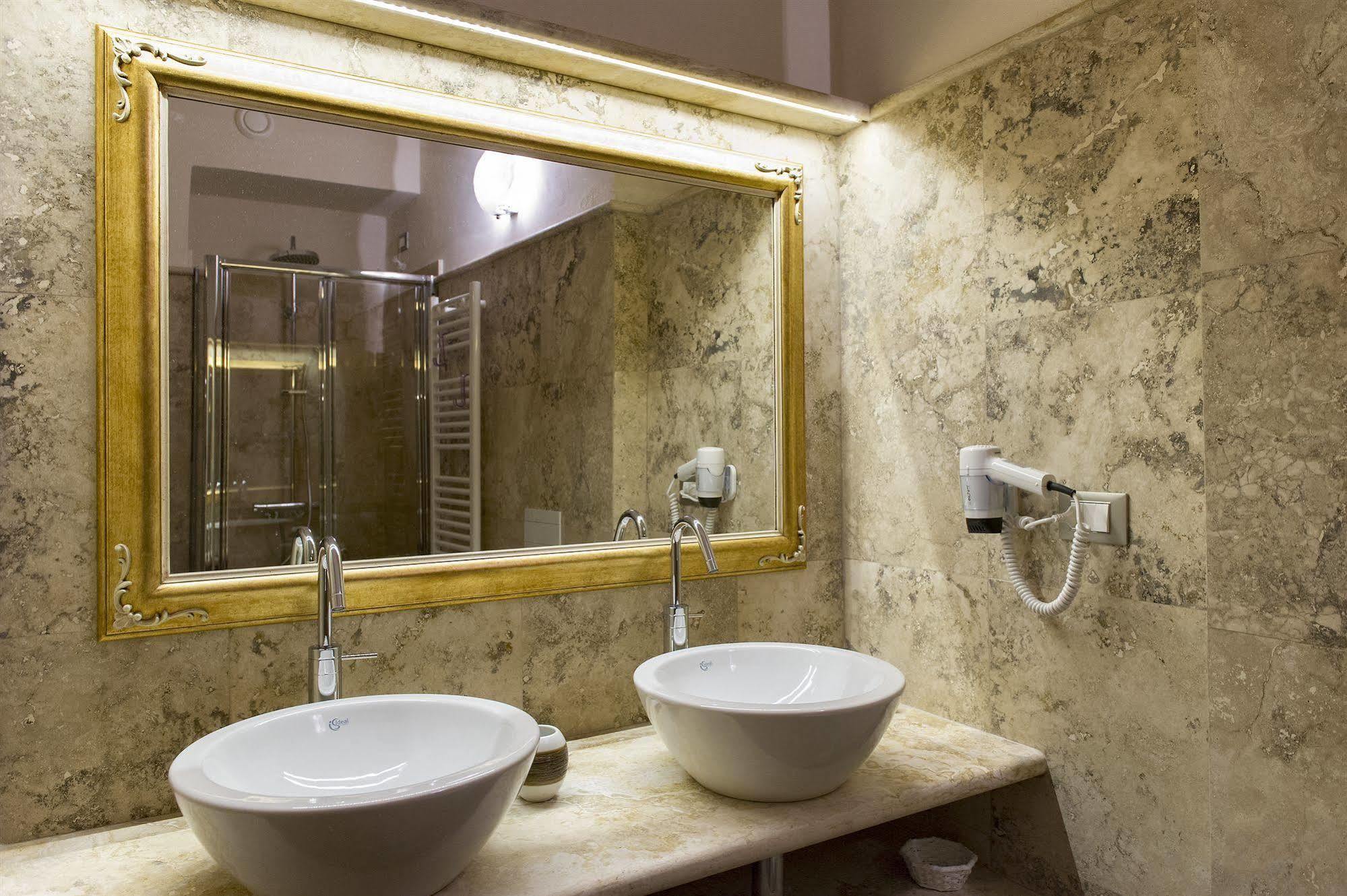 Relais Dei Mercanti B&B And Suites Pisa Exterior photo